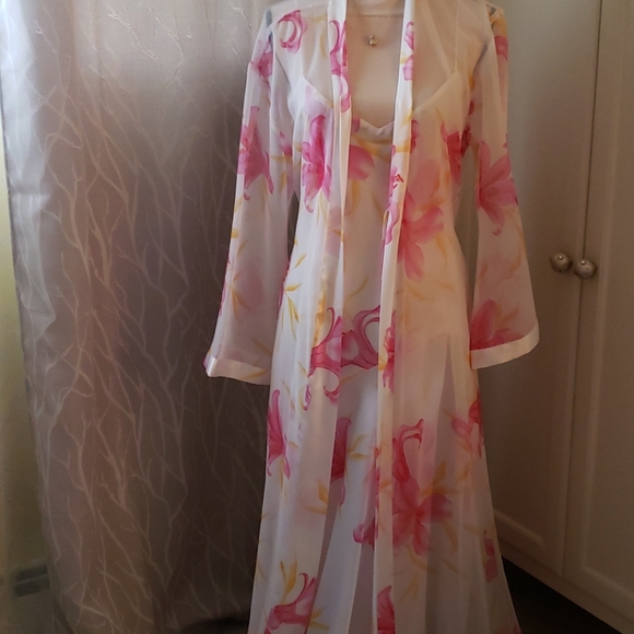 LaSenza Other - LaSenza Negligee Full Length Set White/Pink L/XL